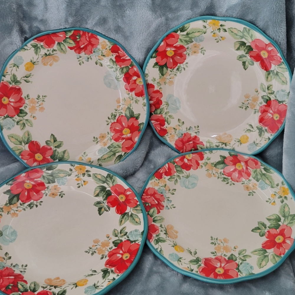 The Pioneer Woman Red Floral Dinner Plates with Teal Rim - 4 Pack